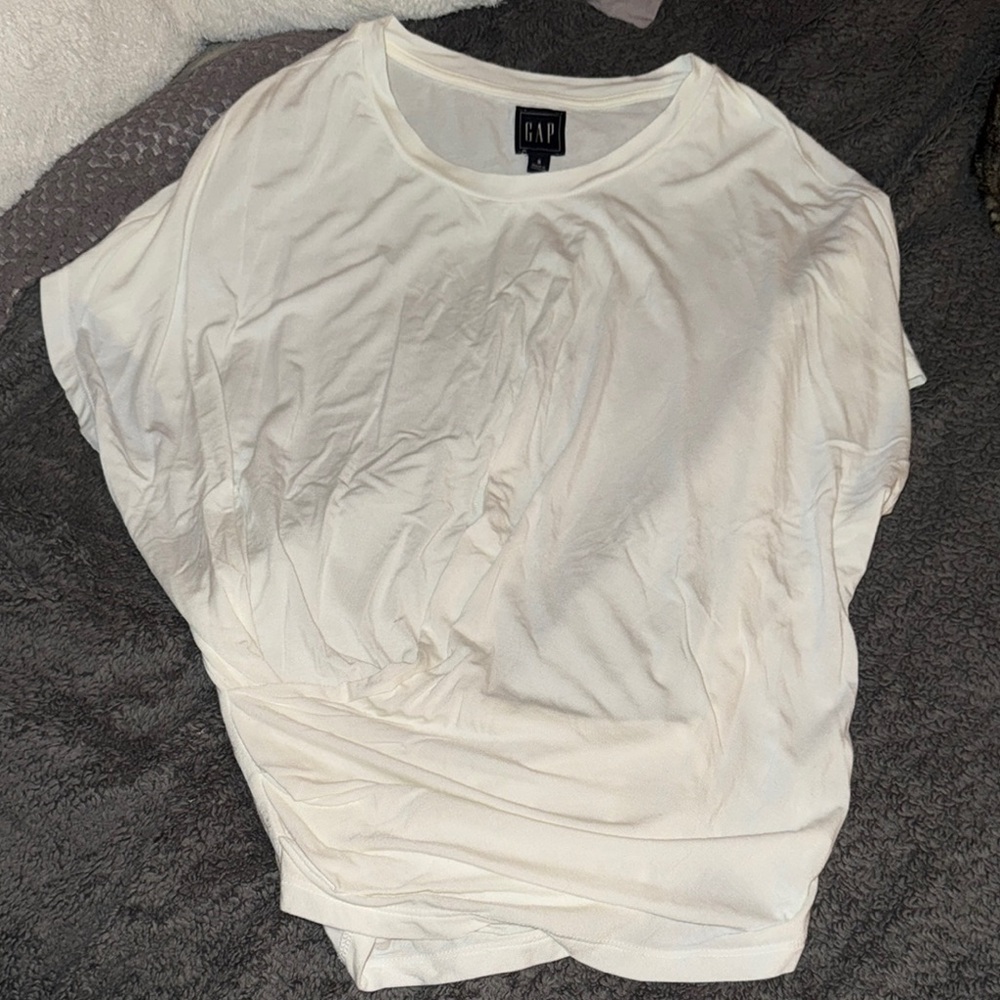 GAP Women's White Top